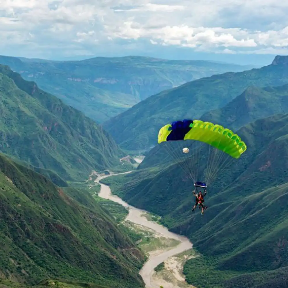 Parapente en SAngil house